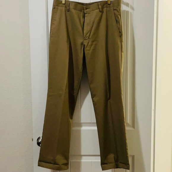 Merona Men’s Khaki Flat Front Pants - Picture 6 of 6